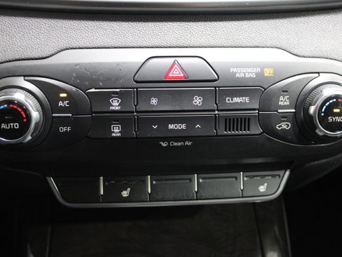 Used 2016 Kia Sorento EX w/ EX Touring Package image 16