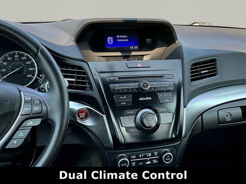 Used 2016 Acura ILX FWD image 9