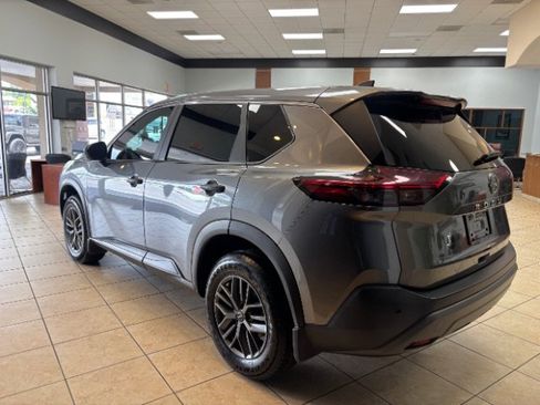 Used 2023 Nissan Rogue S FWD image 4