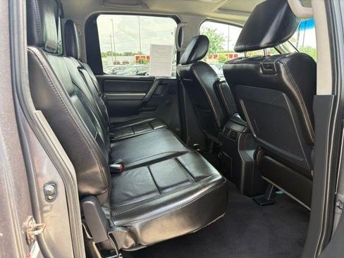 Used 2014 Nissan Titan SL AWD/4WD image 20