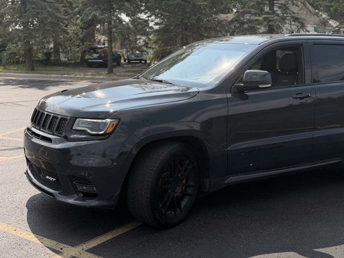 Used 2018 Jeep Grand Cherokee SRT w/ Trailer Tow Group IV AWD/4WD image 10