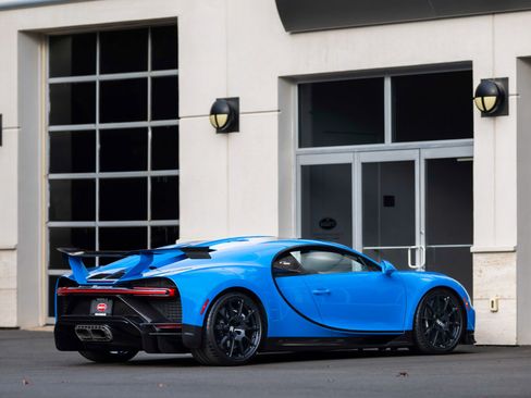 Used 2021 Bugatti Chiron Pur Sport image 60