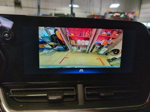 Used 2025 Chevrolet Trax RS w/ Driver Confidence Package image 14