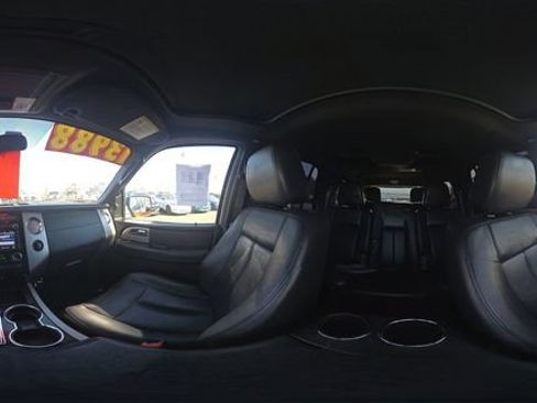 Used 2014 Ford Expedition Limited w/ Equipment Group 301A image 9