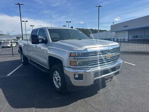 Used 2016 Chevrolet Silverado 2500 LT w/ LT Convenience Package image 4