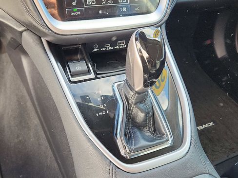 Used 2024 Subaru Outback Limited image 14