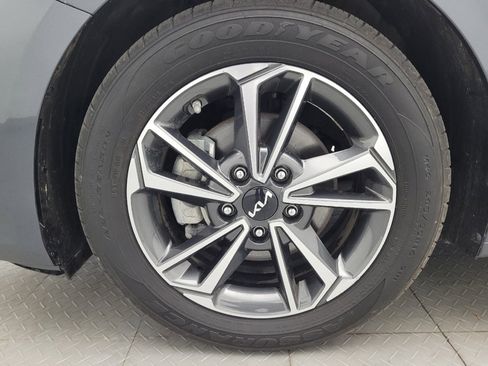 Used 2023 Kia Forte LXS FWD image 31