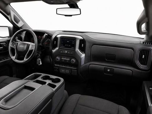 Used 2020 Chevrolet Silverado 1500 Custom Trail Boss w/ Custom Convenience Package AWD/4WD image 18