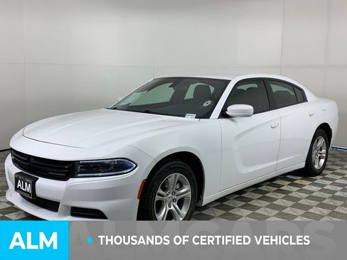 Used 2022 Dodge Charger SXT image 4