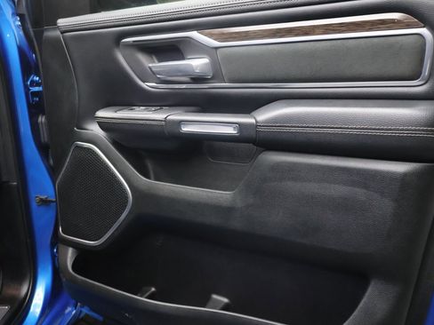 Used 2020 RAM 1500 Laramie image 12