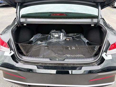 New 2026 Hyundai Elantra Sport FWD image 19