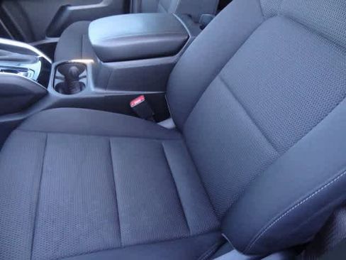 Used 2024 Chevrolet Colorado LT w/ LT Convenience Package image 8