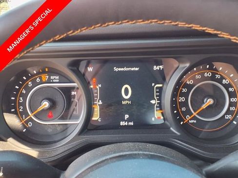 Used 2024 Jeep Gladiator Mojave w/ Steel Bumper Group image 16