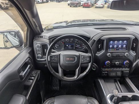 Used 2020 GMC Sierra 1500 AT4 w/ AT4 Premium Package image 3