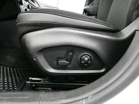 Used 2020 Jeep Renegade Altitude FWD image 22