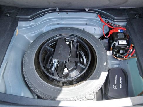 Used 2014 Mercedes-Benz E 350 Sedan w/ Premium 1 Package image 32