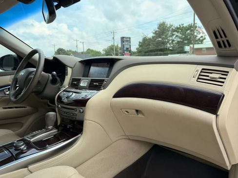Used 2016 INFINITI Q70 L 3.7 RWD image 31