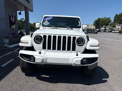 Certified 2022 Jeep Wrangler Unlimited Sahara AWD/4WD image 4