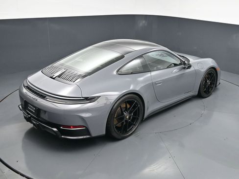 Certified 2026 Porsche 911 Carrera 4 GTS AWD/4WD image 16