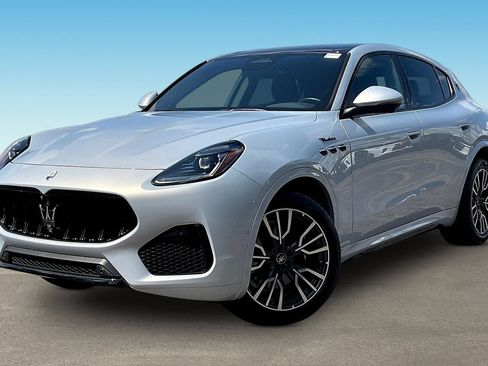 Used 2023 Maserati Grecale Modena AWD/4WD image 3