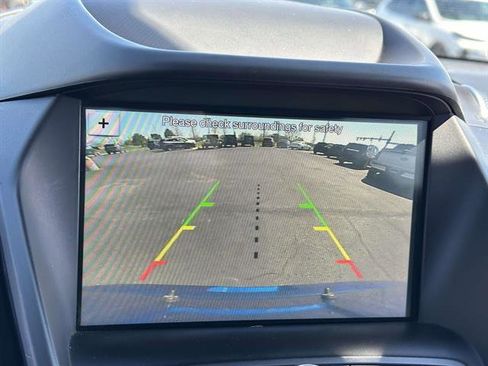 Used 2019 Ford Escape SE FWD image 19