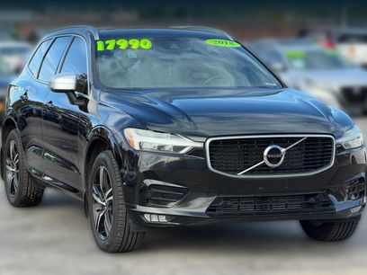 Used 2018 Volvo XC60 T5 R-Design w/ Convenience Package