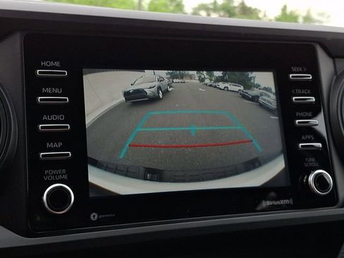 Certified 2022 Toyota Tacoma SR AWD/4WD image 17
