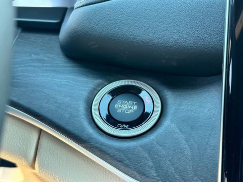 Used 2024 Jeep Grand Cherokee Limited 4xe w/ MOPAR Finishing Package AWD/4WD image 16