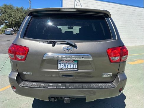 Used 2008 Toyota Sequoia Platinum AWD/4WD image 9