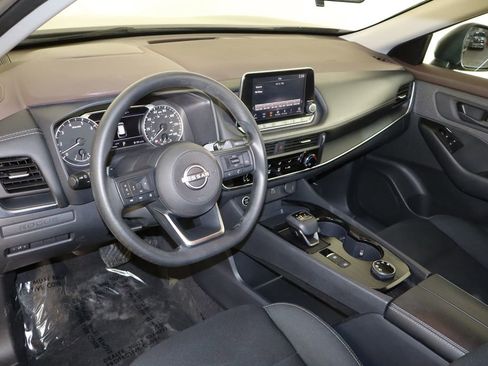 Used 2023 Nissan Rogue S image 24