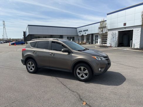 Used 2015 Toyota RAV4 XLE image 13