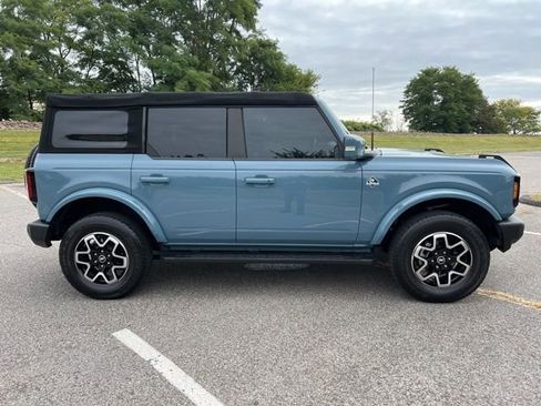 Used 2022 Ford Bronco Outer Banks image 11