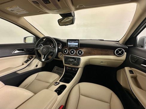Used 2015 Mercedes-Benz GLA 250 4MATIC w/ Multimedia Package image 2