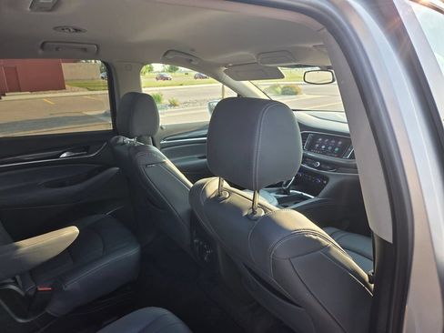 Used 2020 Buick Enclave Essence AWD/4WD image 41