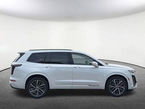 Certified 2025 Cadillac XT6 Sport w/ Platinum Package AWD/4WD image 21