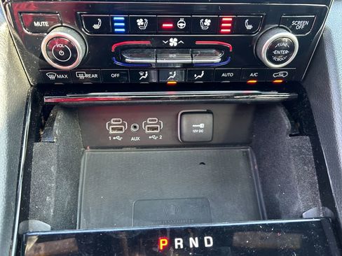 Used 2021 Jeep Grand Cherokee L Overland w/ Luxury Tech Group IV RWD image 22