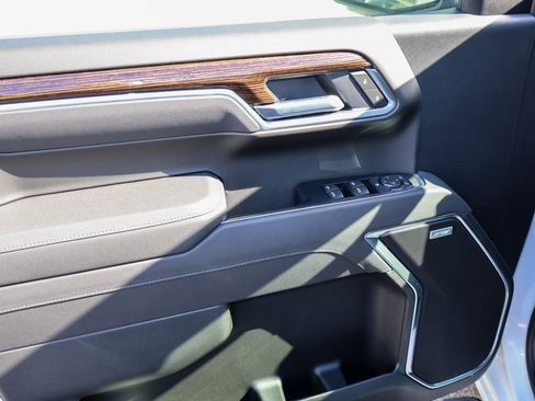 New 2026 GMC Sierra 1500 Elevation w/ Elevation Premium Package image 9