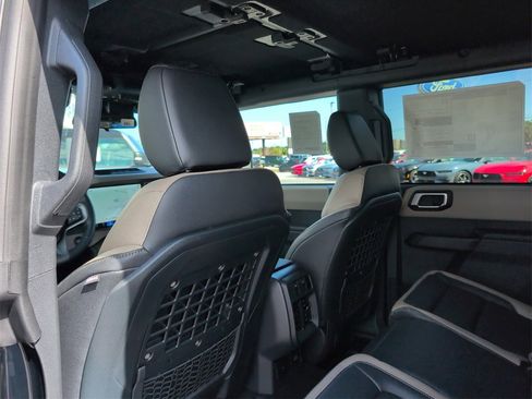 New 2025 Ford Bronco Big Bend w/ Black Diamond Package image 28