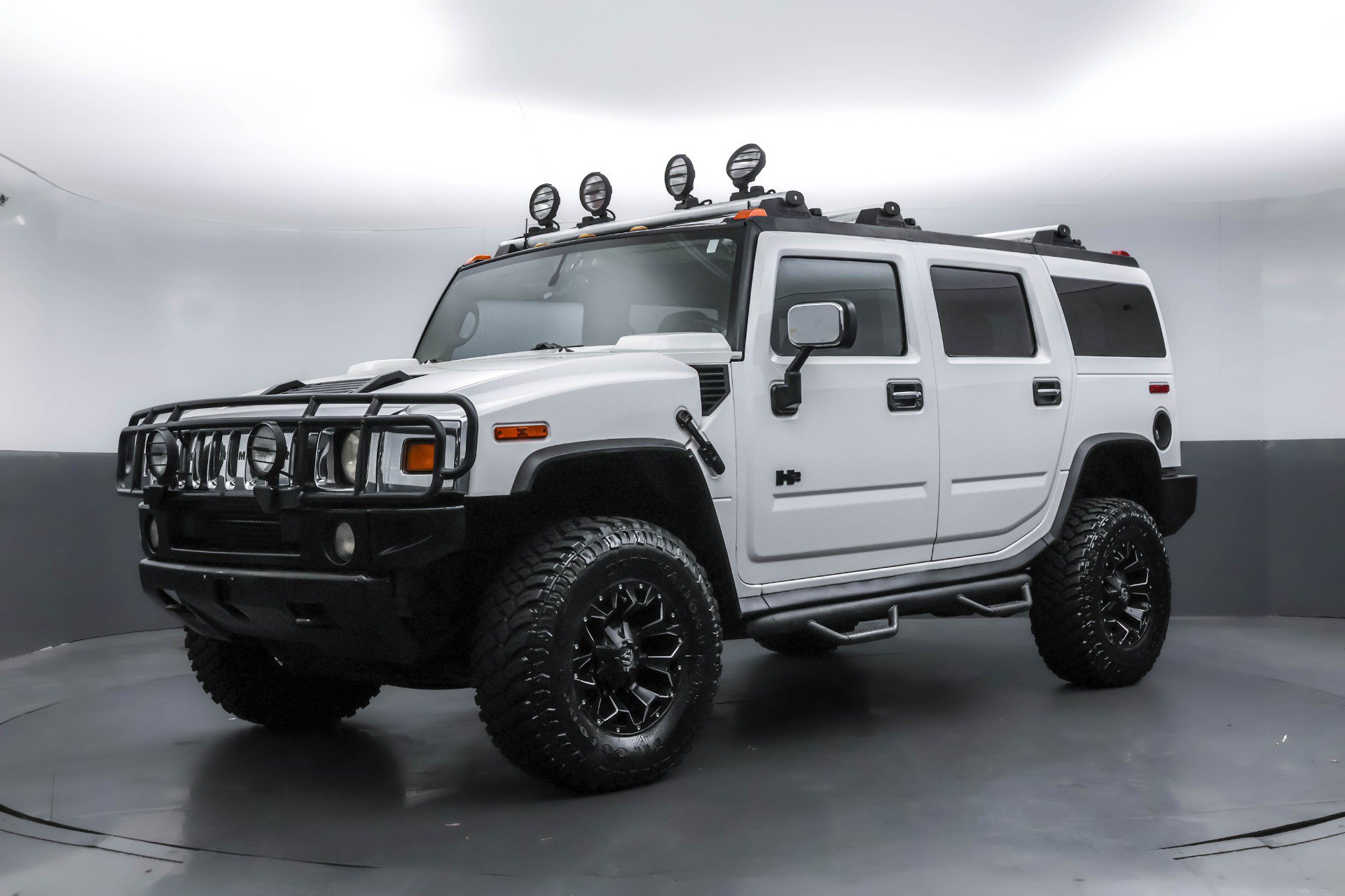 Used 2003 HUMMER H2 w/ Preferred Equipment Group AWD/4WD image 1