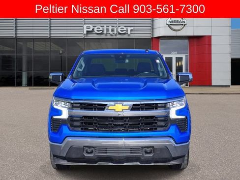 Used 2025 Chevrolet Silverado 1500 LT AWD/4WD image 2