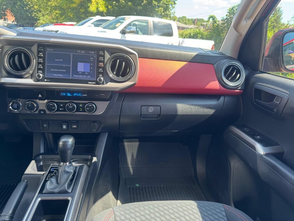 Used 2023 Toyota Tacoma SR5 AWD/4WD image 22