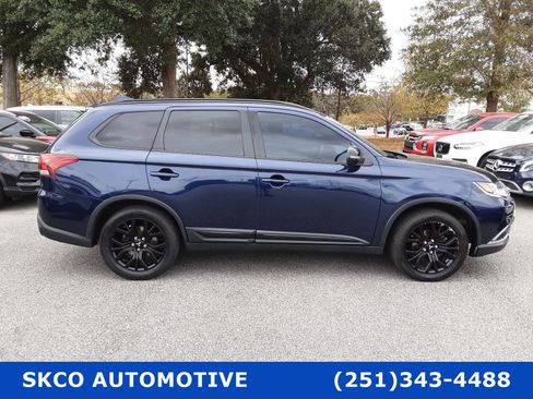 Used 2018 Mitsubishi Outlander LE image 6