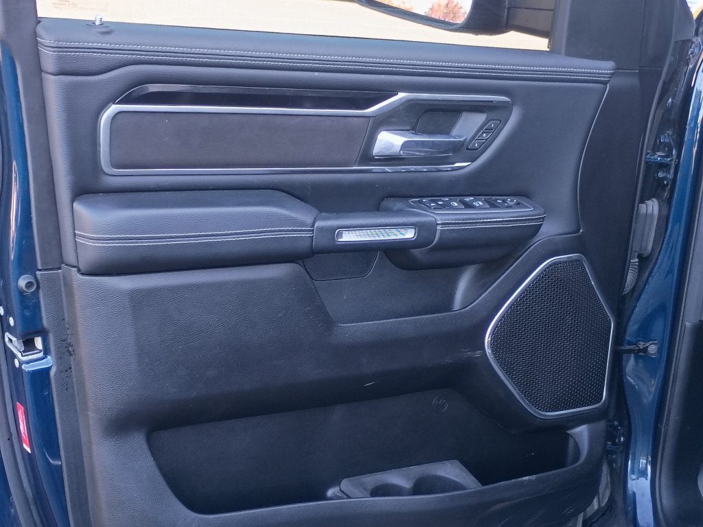 Used 2022 RAM 1500 Laramie w/ Sport Appearance Package AWD/4WD image 16