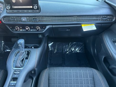 Used 2024 Honda HR-V Sport image 29