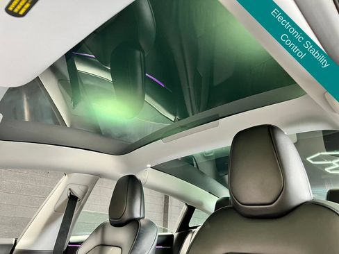 Used 2025 Tesla Model 3 Long Range RWD image 4