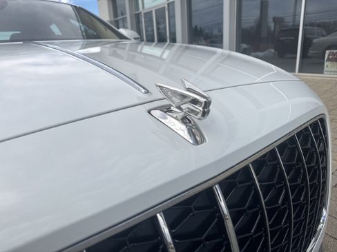 New 2026 Bentley Flying Spur Plug-In Hybrid image 32
