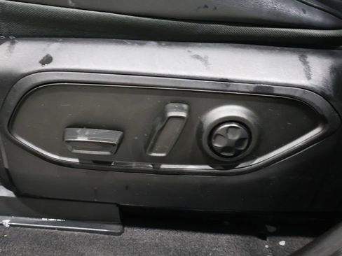 Used 2021 Jeep Grand Cherokee L Limited image 12