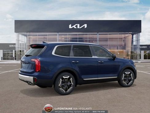 New 2025 Kia Telluride S image 6