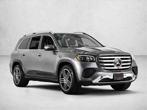 Certified 2025 Mercedes-Benz GLS 450 4MATIC image 3