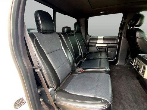 Used 2017 Ford F150 Lariat w/ Equipment Group 502A Luxury AWD/4WD image 20